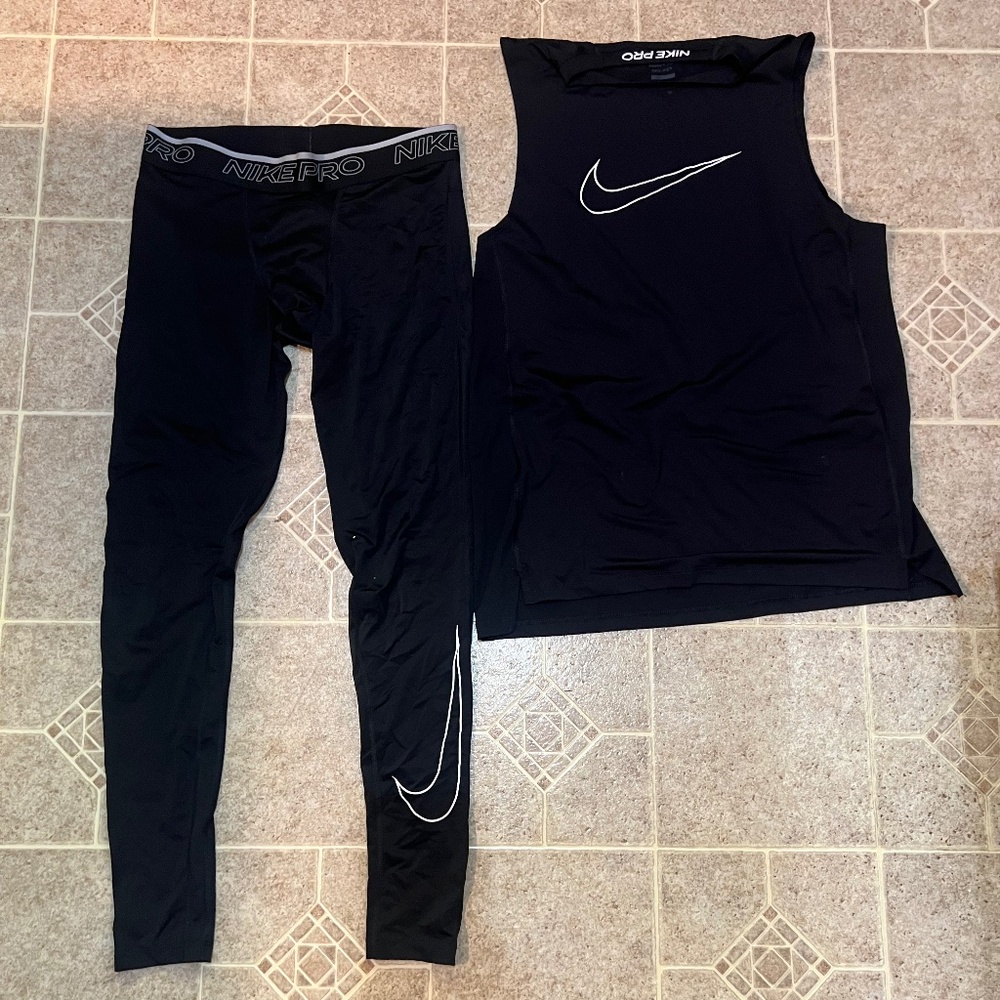 Men’s Nike tights and tank top